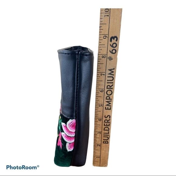 Embroidered Suede And Leather Hand Bag - Picture 8 of 9